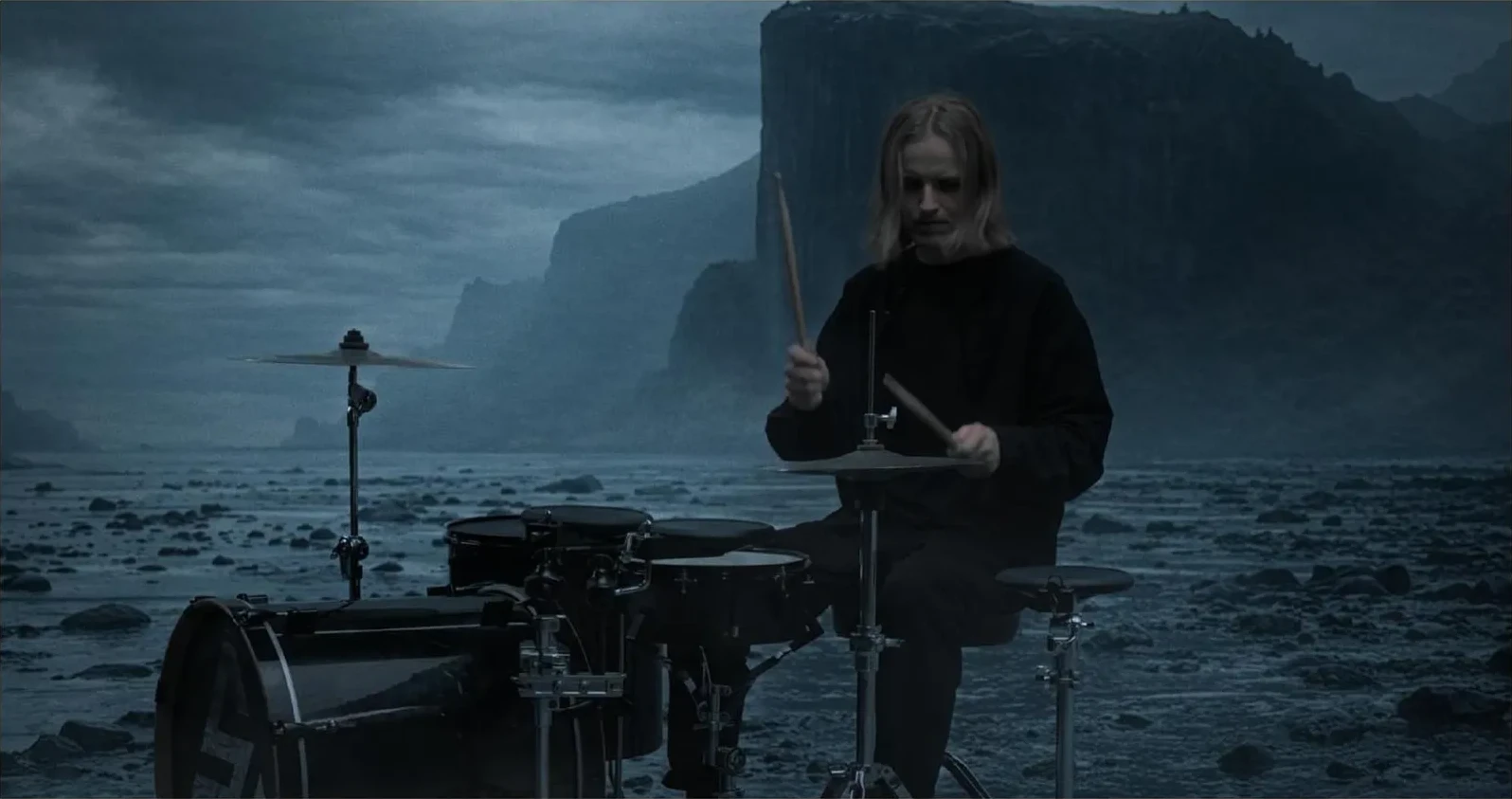 Environment built with SwitchX for the Entwined music video